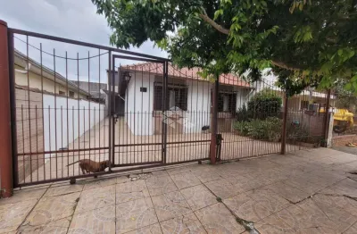 Casa a venda, de 200 metros provativos no bairro santa maria goretti, porto alegre