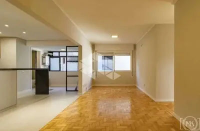 Crédito real vende apartamento reformado de 02 dormitórios com vaga de garagem no bairro auxiliadora em porto