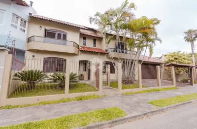 Casa com 4 quartos à venda na Rua Ernesto Zamprogna, 77, Morro Santana, Porto Alegre