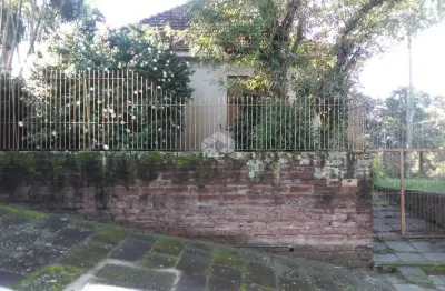 Terreno em hamburgo velho/nh, com casa antiga e necessita reforma.