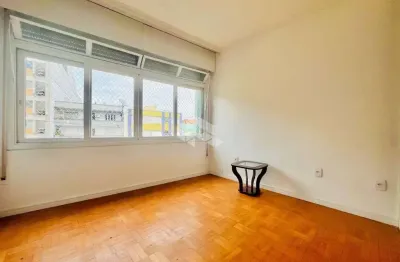 Apartamento 3 dormitórios, 1 suíte, bairro rio branco, porto alegre.
