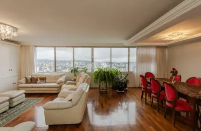 Apartamento amplo no bairro rio branco com 3 dormitorios duas suites, sendo uma master e outra americana, vaga dupla de garagem.