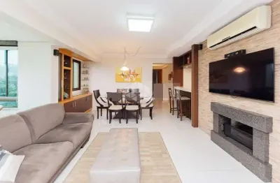 Apartamento de 03 dormitórios, 04 vagas, elevador, bairro petropolis