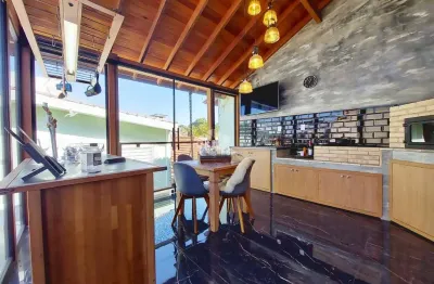 Casa 04 dormitórios, piscina, 02 vagas, espaço gourmet, piscina, porto alegre