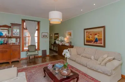 Casa com 3 quartos à venda na Rua Pinheiro Machado, 147, Independência, Porto Alegre