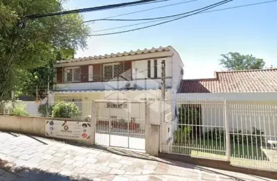Casa 3 dormitórios com 300m² no bairro chácara das pedras, porto