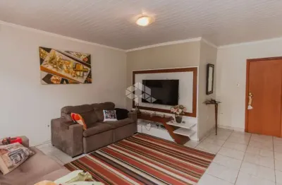 Casa de 03 dormitórios no bairro tristeza em porto alegre/rs