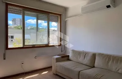 Apartamento com 2 quartos à venda na Rua Ângelo Crivellaro, 449, Jardim do Salso, Porto Alegre