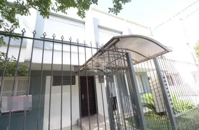 Apartamento térreo amplo para vender com 2 dormitório/quarto, 44m² menino deus