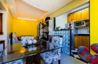 Apartamento à venda de 2 dormitórios  e 1 vaga no bairro são sebastião em porto alegre-rs