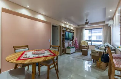 Apartamento 2 dormitórios, sendo 1 suíte com armários planejados ,  70m² privativos, 1 vaga de garagem coberta e escriturada no bairro cristo redentor