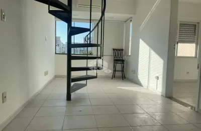 Cobertura 2 dormitórios, vaga escriturada e elevador à venda, cidade baixa !!!