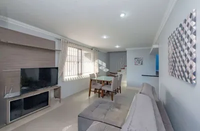 Casa em condomínio fechado, 3 dormiórios, 1 suíte, 1 vaga, jardim planalto, porto alegre.