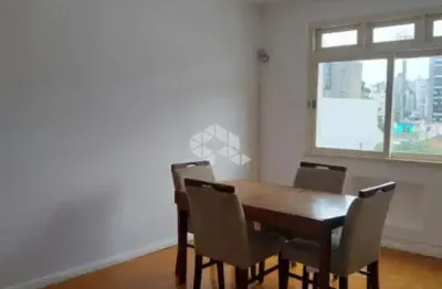 Apartamento de 2 quartos e vaga de garagem no bairro petrópolis em porto alegre.