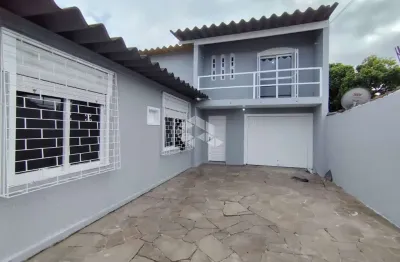 Casa com 03 dormitórios à venda no bairro rubem berta