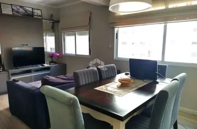 Apartamento de 3 dormitórios (atualmente 2) com suíte, vaga coberta e infraestrutura completa