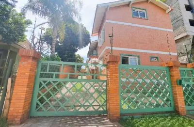 Casa em condomínio 3d no bairro cristal em porto alegre