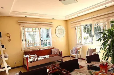 Casa em condomínio fechado com 3 quartos à venda na Rua Curupaiti, 1046, Cristal, Porto Alegre