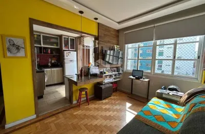 Apto dois dormitórios, com elevador. bairro farroupilha