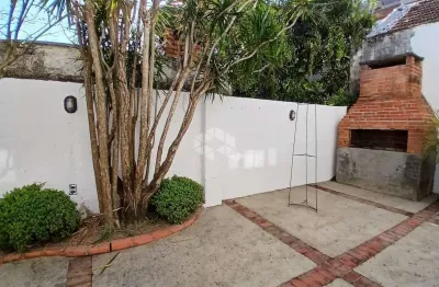 Apartamento Garden com 2 quartos e 92m² à venda em Santa Cecília, Porto Alegre.