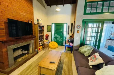 Casa com 1 quarto à venda na Matheus Rafael Raschen, 859, João Alves, Santa Cruz do Sul