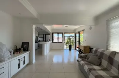 Apartamento com 2 dormitórios no bairro universitario em santa cruz do sul!