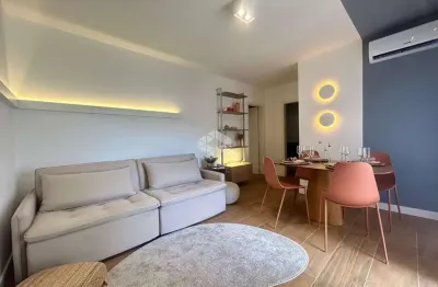 Apartamento central, totalmente mobiliado e decorado!