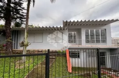Casa com 4 dormitórios no centro de santa cruz do sul