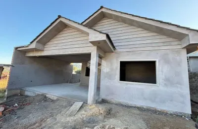 Casa em construção com 3 quartos (1 suíte) no renascença