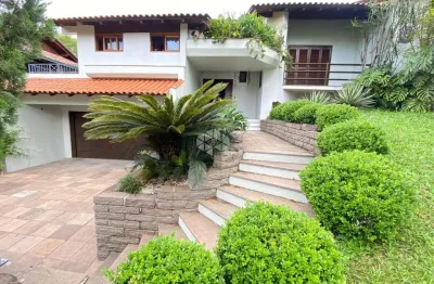 Casa semimobiliada com piscina e 05 dormitórios no higienópolis