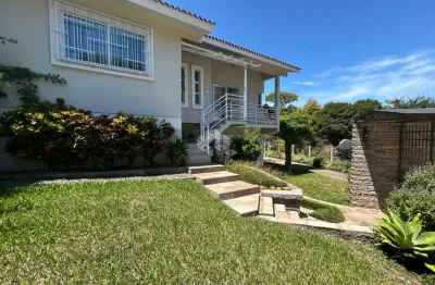 Casa de 3 dormitórios com uma área de 660,58 m² de terreno no bairro higienópolis.