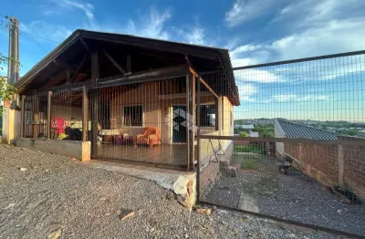 Casa com 2 quartos à venda na Travessa Itai, 517, Arroio Grande, Santa Cruz do Sul