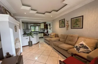 Casa 02 dormitórios com piscina em linha santa cruz