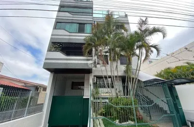 Apartamento central, semimobiliado, 3 dormitórios no centro