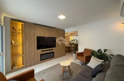 Apartamento mobiliado com 03 dormitórios/suítes no santo inácio