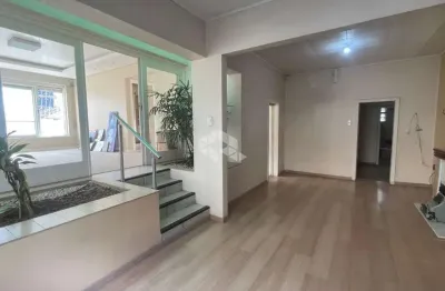 Casa com 4 quartos à venda na Thomaz Flores, 754, Centro, Santa Cruz do Sul
