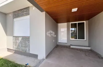 Casa geminada nova, com 2 dormitórios, em linha santa cruz