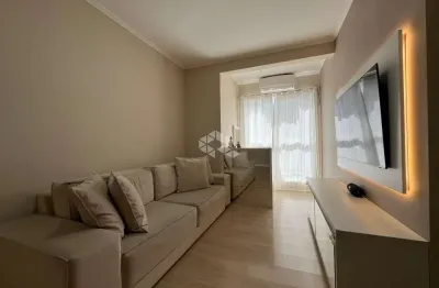 Apartamento semimobiliado 2 dormitórios no bairro arroio grande!