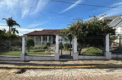 Casa com 4 quartos à venda na Travessa Thomas, 263, Centro, Santa Cruz do Sul