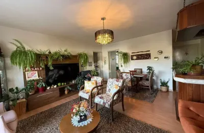 Apartamento amplo, 03 dormitórios, no Bairro Santo Inácio!