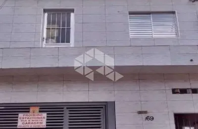 Casa com 2 quartos à venda na Rua Lauro José dos Santos, 14, Jardim Carombé, São Paulo