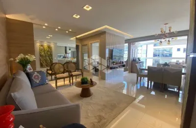 Apartamento no bairro kobrasol, em são josé, sc, sacada com espaço gourmet e churrasqueira, 03 dormitórios sendo 03 suítes, e 02 vagas de garagem.