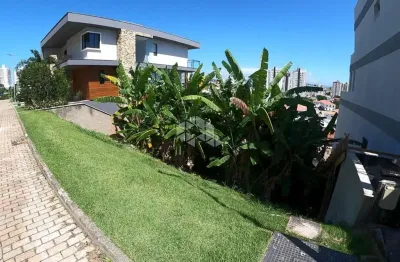 Terreno no bairro estreito, em florianópolis, sc, com 355,19m² de área total