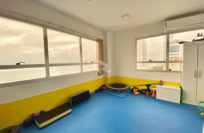 Sala comercial à venda no bairro estreito em florianópolis/sc.