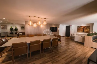 Apartamento com 3 quartos (1 suíte) à venda proximo a Beira-Mar do Kobrasol