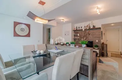 Apartamento no petrópolis com 2 dormitórios e 2 vagas escrituradas