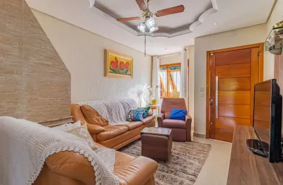Casa sobrado com 3 dormitórios/quartos .garagem coberta. árvores frutíferas.