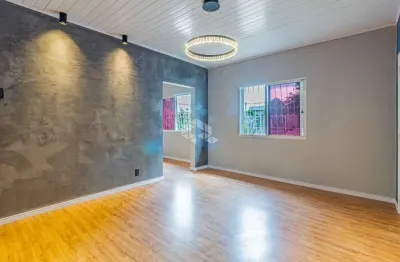 Casa 4 dormitórios/quartos  com piscina e churrasqueira numterreno 350m².