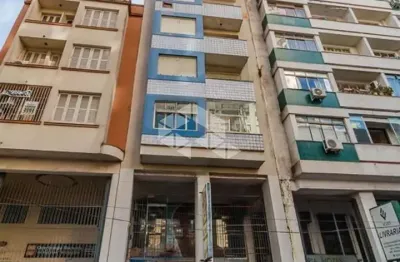Apartamento a venda de 02 dormitórios no Centro Histórico de Porto Alegre.