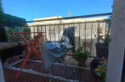 Excelente apartamento de 2 dorm semi-mobiliado na zona sul